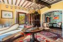 Elegante villa toscana con uliveto, in vendita, Lucca | Sotheby’s Realty Italy - 7