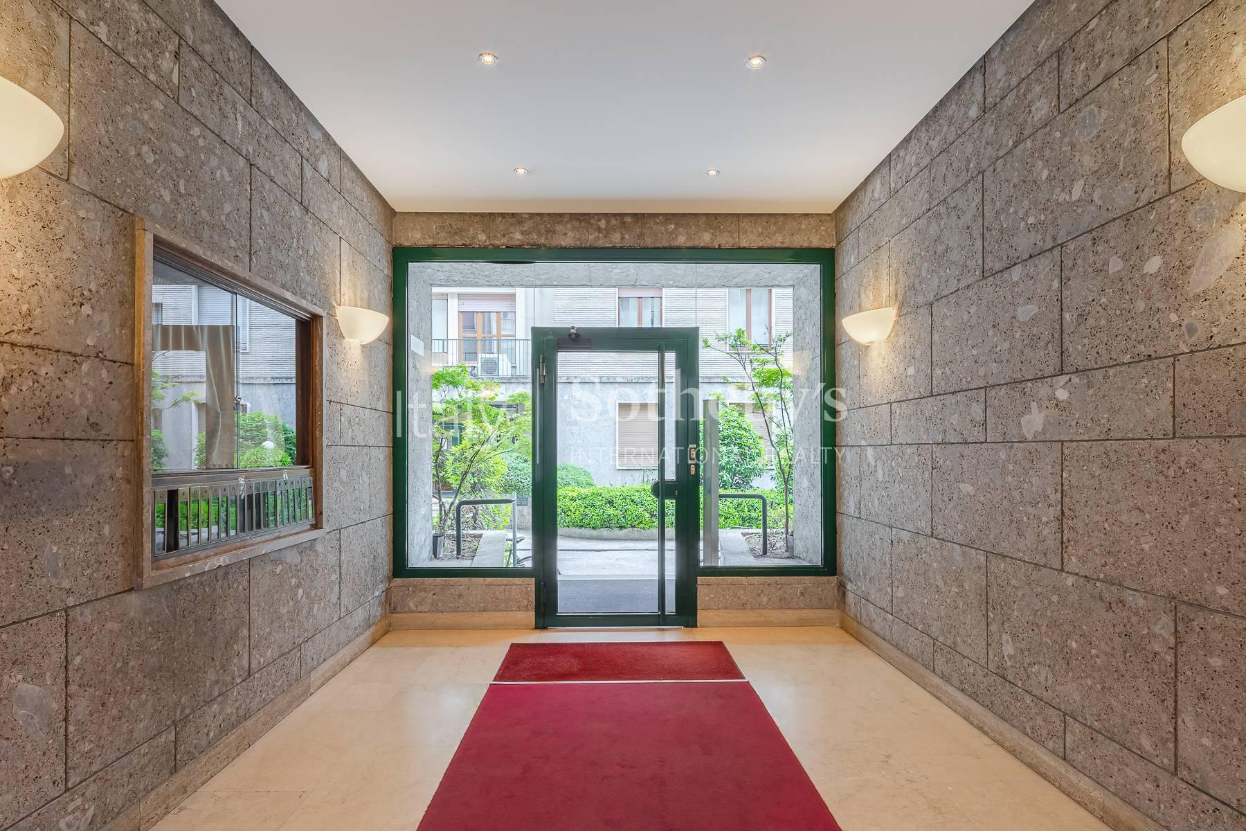 Appartamento classico con potenziale contemporaneo, in vendita, Milano | Sotheby’s Realty Italy - 11