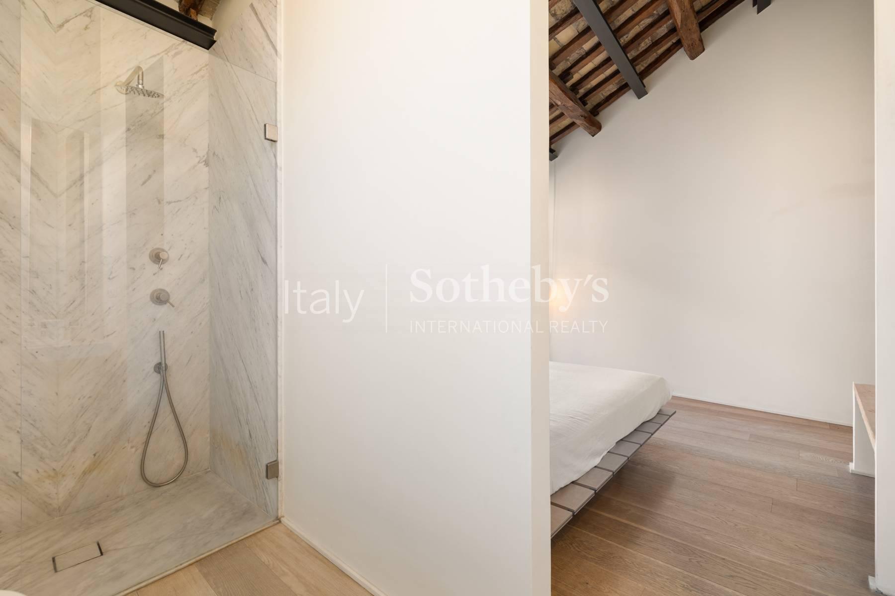 Attico di pregio con vista avvolgente sui tetti di Roma, in vendita, Roma | Sotheby’s Realty Italy - 13