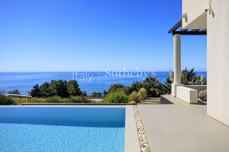 Sotheby's Immobilier: immobilier de luxe Italie vendre des villas
