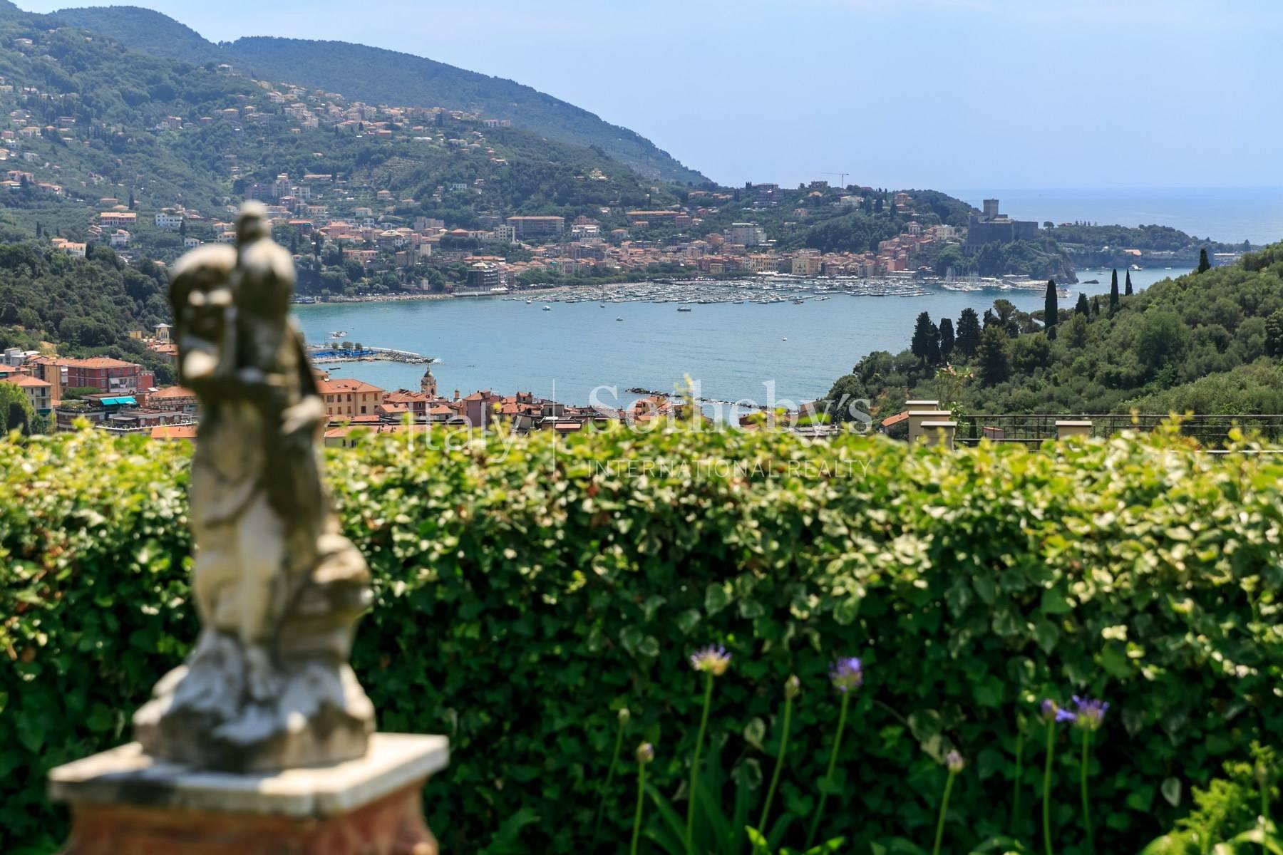 Prestigious villa with panoramic sea views on the Gulf of Poets - 2
