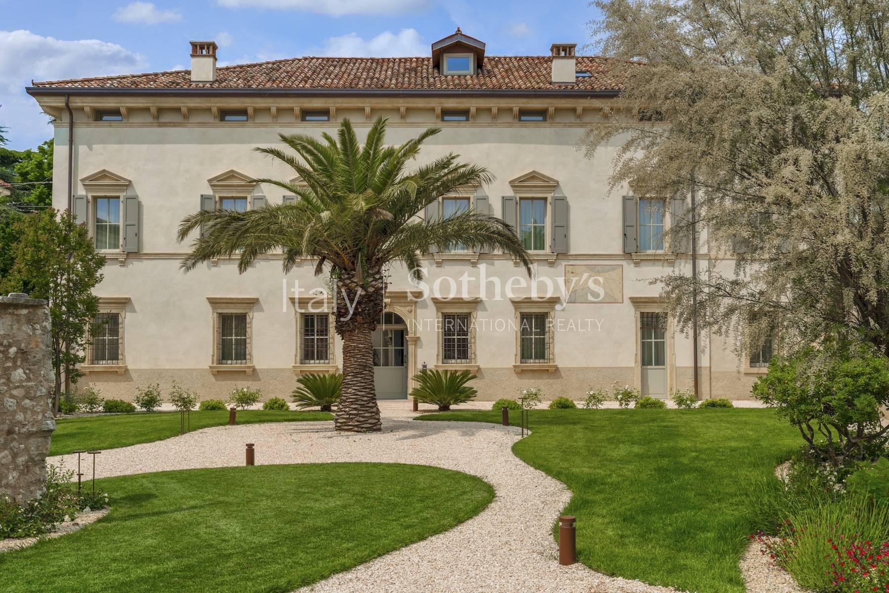 Enchanting venetian villa in the Verona environs Villa For sale