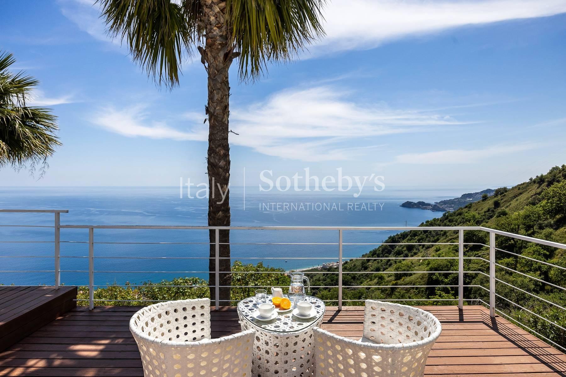 Splendida villa con vista panoramica vicino Taormina, in vendita, Letojanni | Sotheby’s Realty Italy - 4