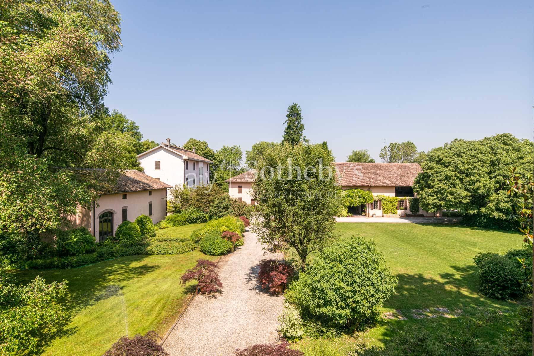 Villa storica con chiesa e tenuta agricola nel cuore di Parma - 8
