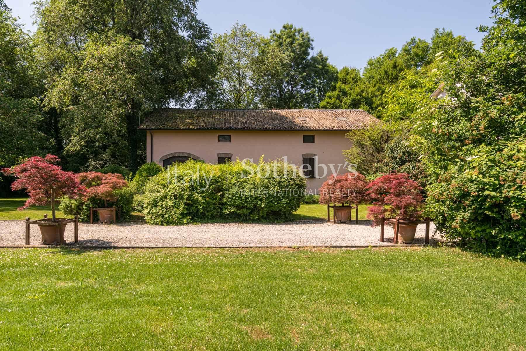 Villa storica con chiesa e tenuta agricola nel cuore di Parma - 3