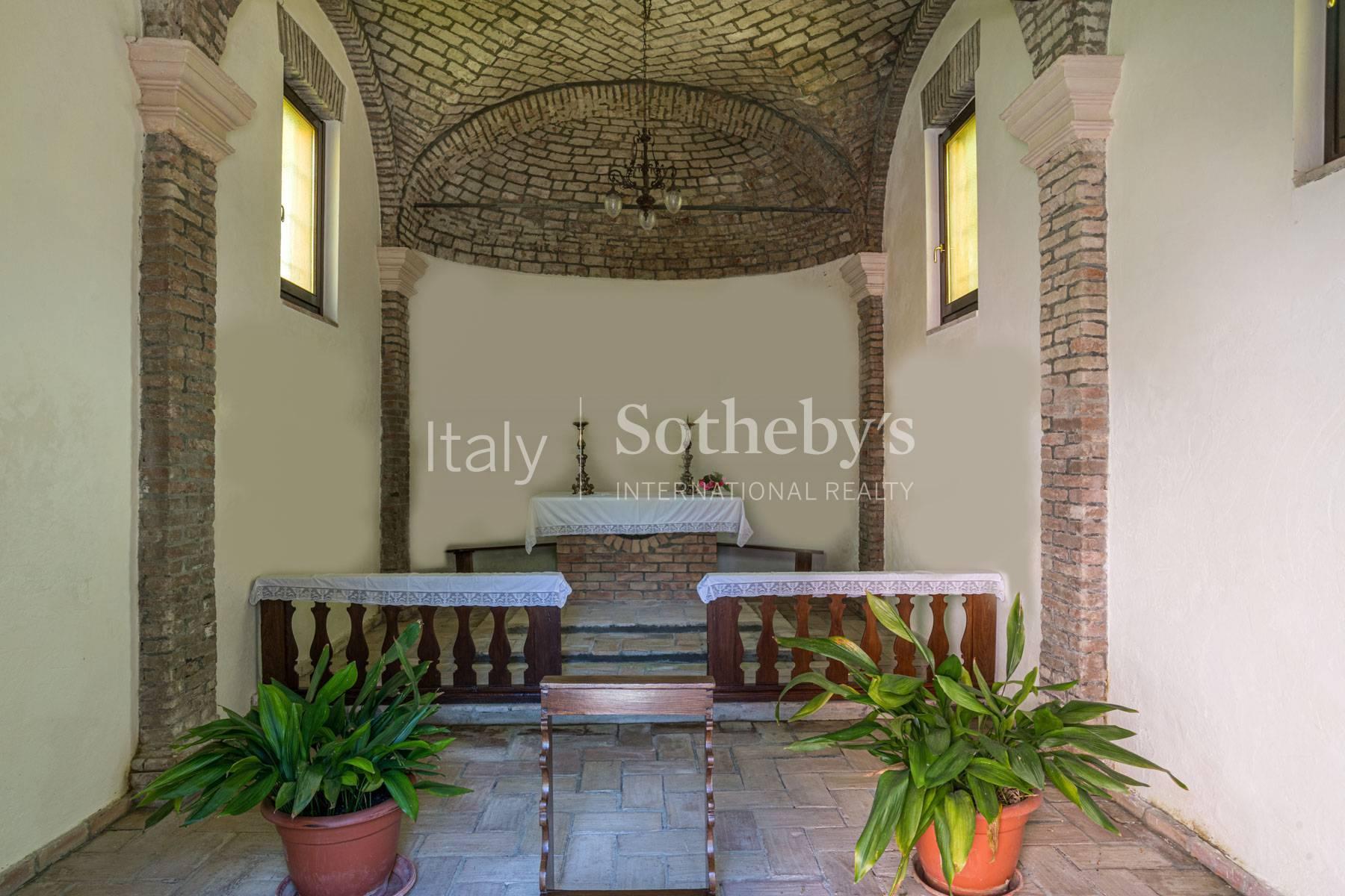 Villa storica con chiesa e tenuta agricola nel cuore di Parma - 7
