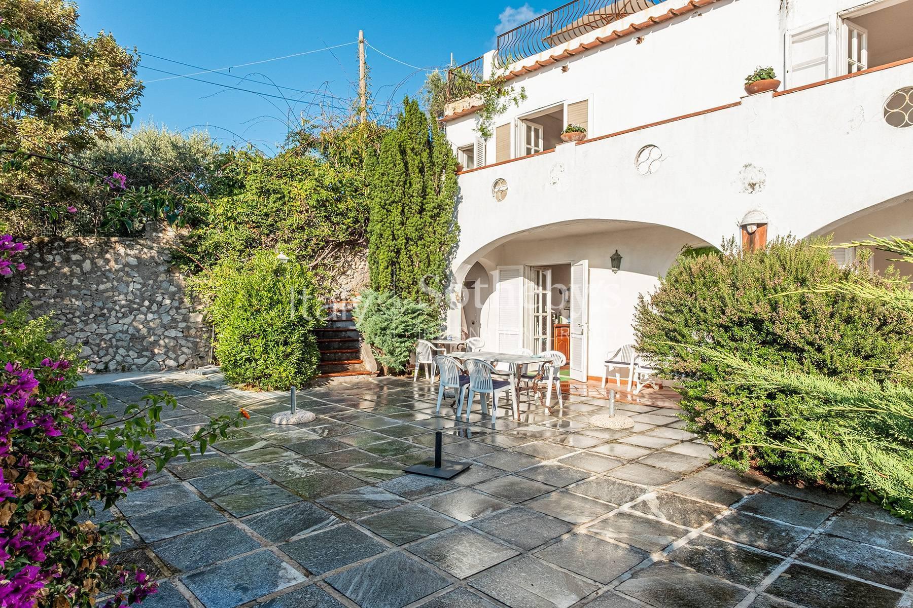 Villa di charme con uliveto e piscina a picco sul mare - 7