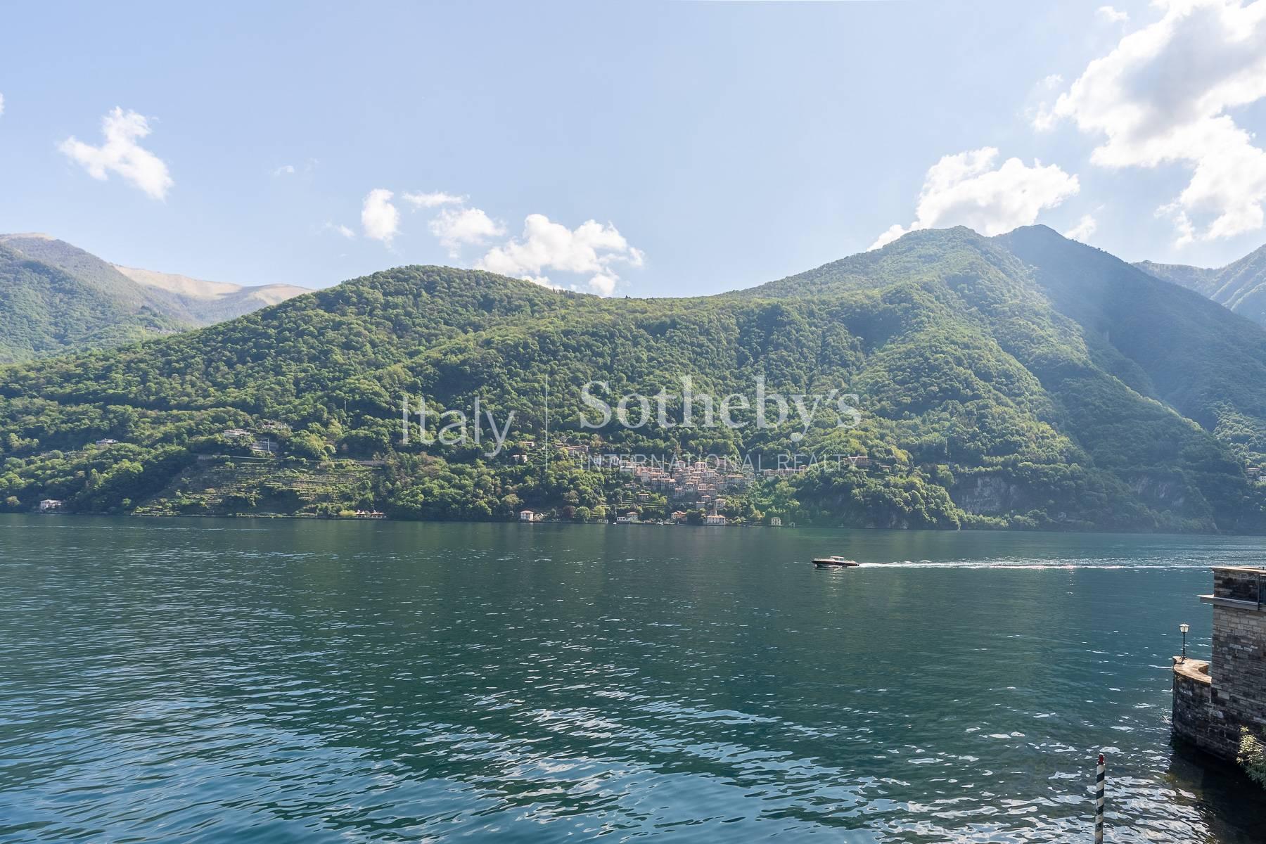 Iconico appartamento fronte lago con darsena e giardino privato, in vendita, Laglio | Sotheby’s Realty Italy - 16