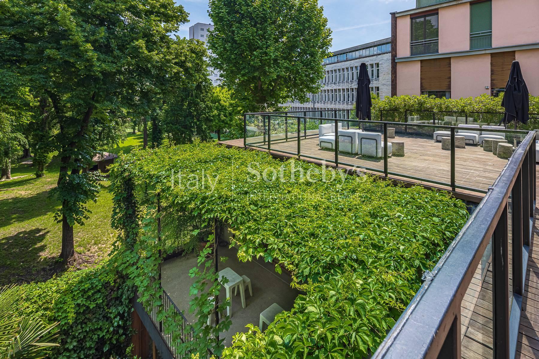 Immobile indipendente immerso nel verde in centro a Milano - 3