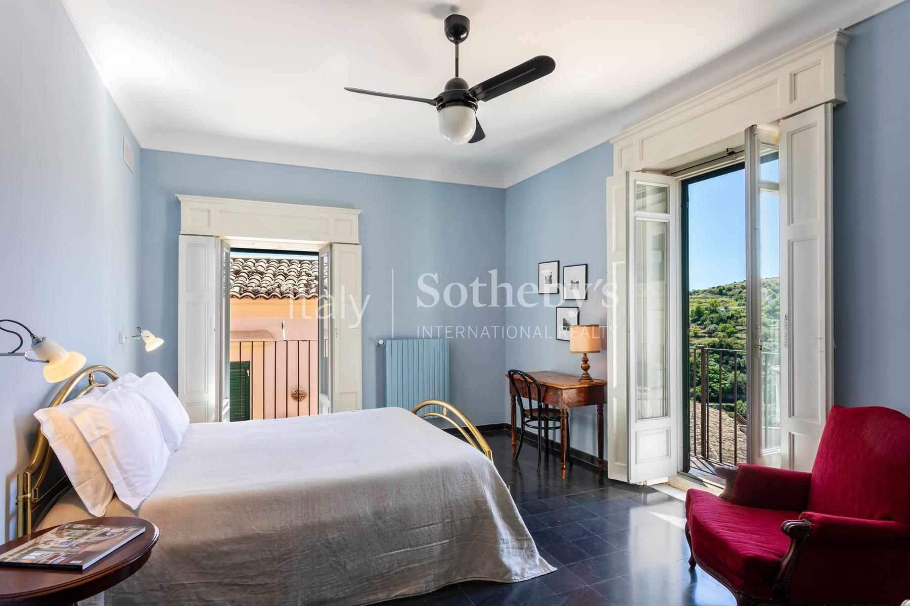 Prestigious residence with terraces in the heart of Ragusa Ibla - 7