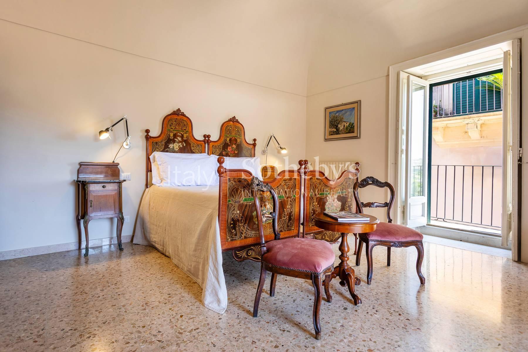 Prestigious residence with terraces in the heart of Ragusa Ibla - 8