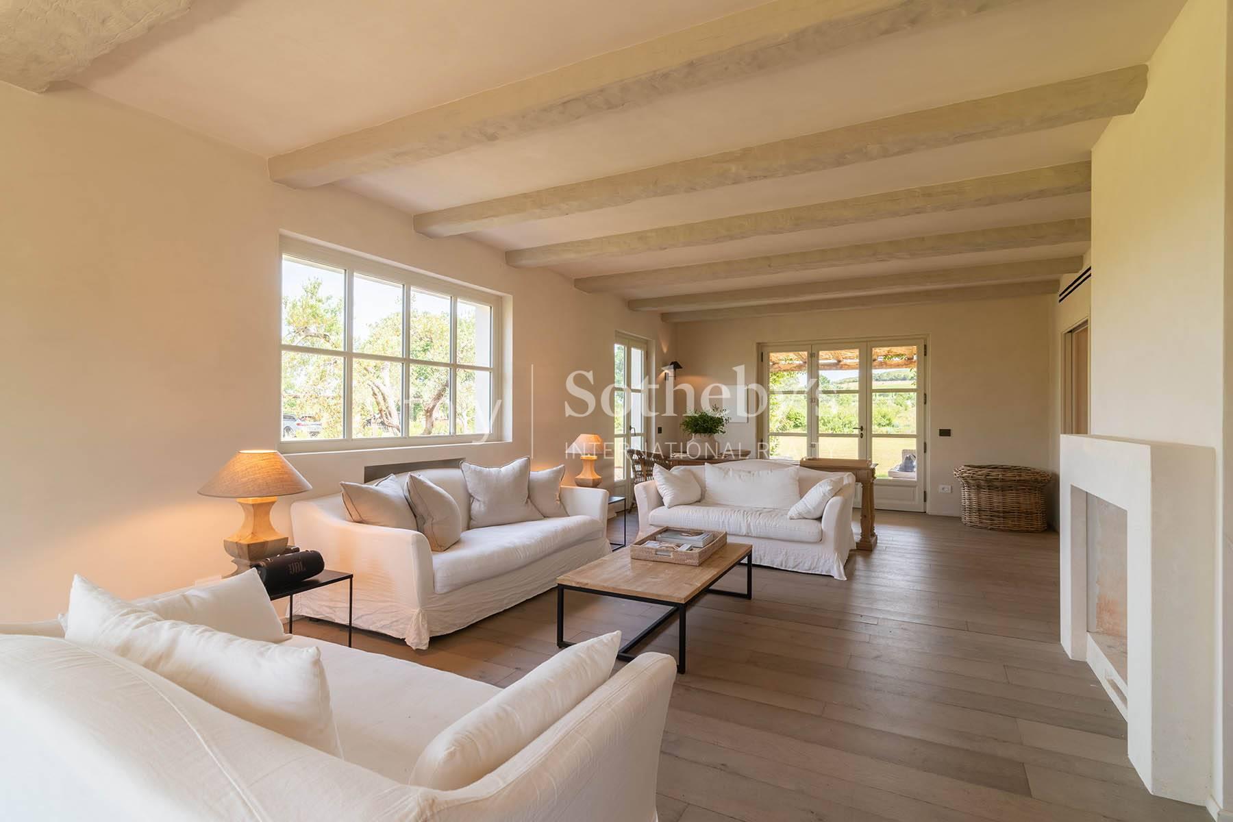 Stunning farmhouse with dependance and pool in Capalbio - 2