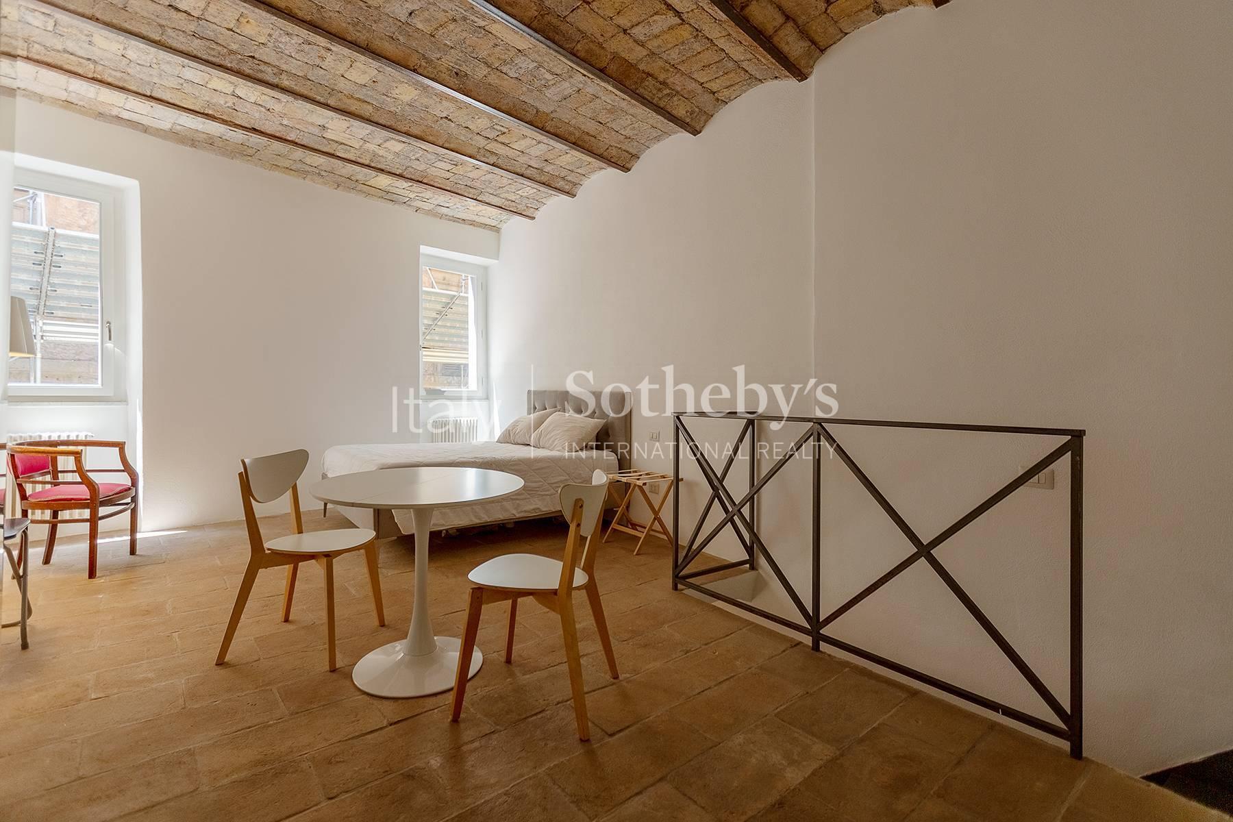 Dimora indipendente con vista su Colosseo e Vittoriano, in vendita, Roma | Sotheby’s Realty Italy - 32