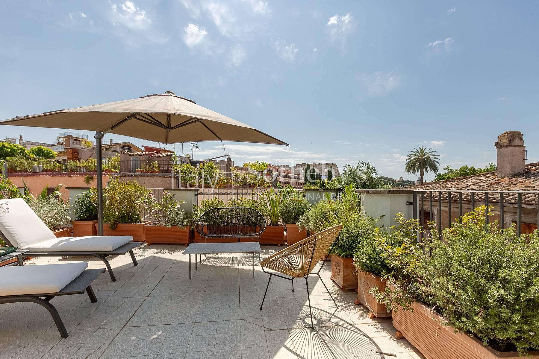 Dimora indipendente con vista su Colosseo e Vittoriano, in vendita, Roma | Sotheby’s Realty Italy - 18