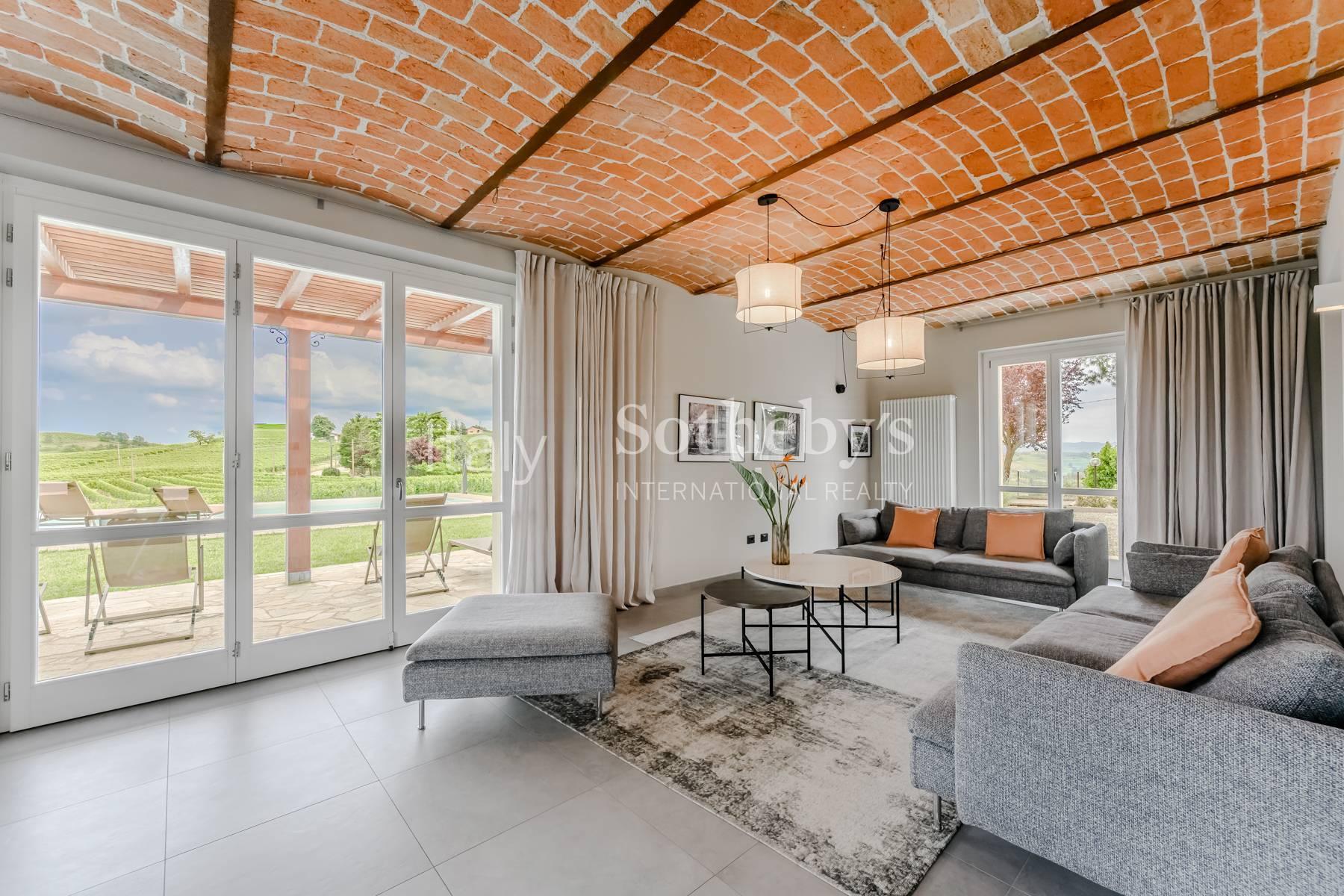 Elegant Villa amongst Nizza Monferrato's vineyards - 2