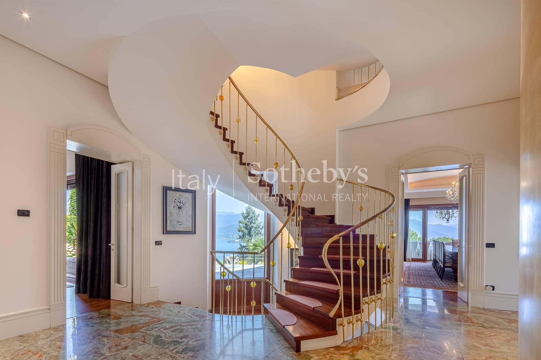 Historic Villa with Enchanting Views over Lake Maggiore - 3