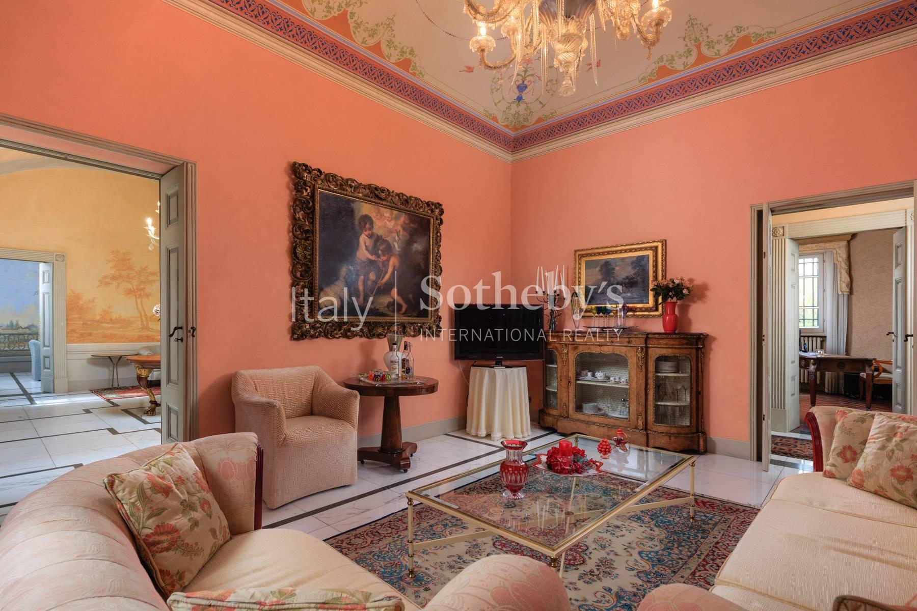 Villa con dépendance e vigneto in Toscana - 8