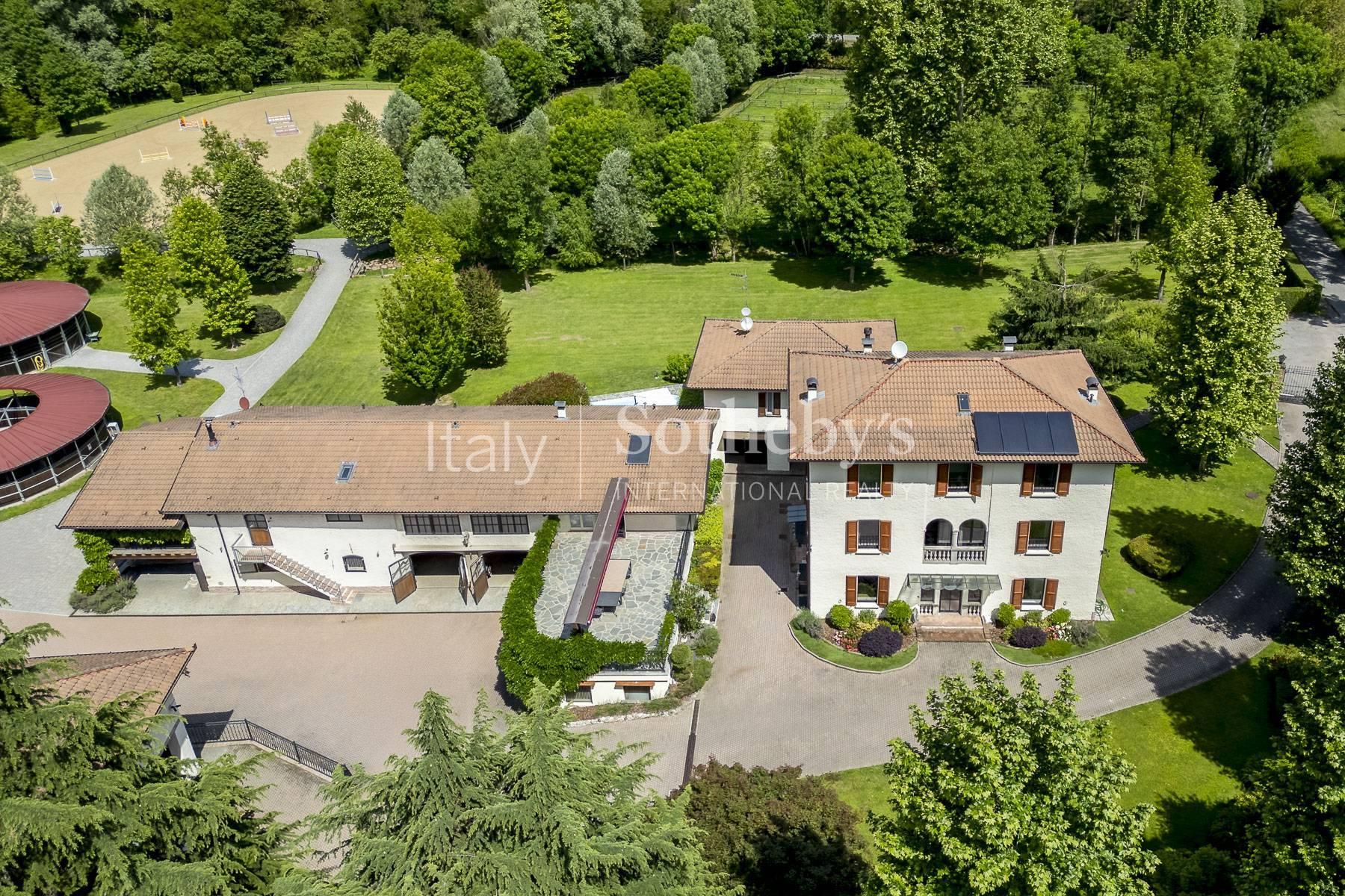 Stunning equestrian property - 2