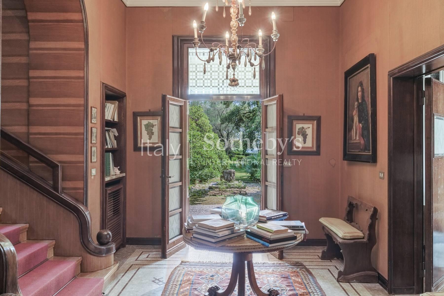 Unrivalled waterfront estate on Lake Garda - 7