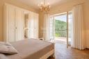 Elegante villa toscana con piscina, laghetto e dépandance, in vendita, Massarosa | Sotheby’s Realty Italy - 11