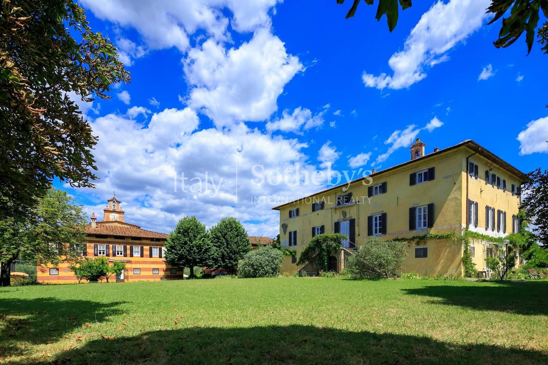 Prestigiosa tenuta del 1700 sulle colline di Lucca - 2