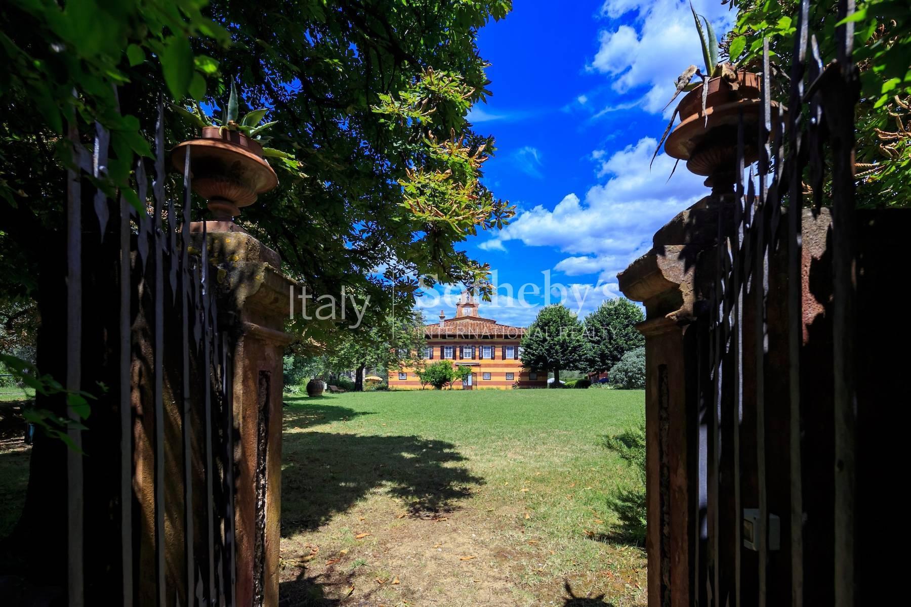 Tenuta con villa storica, oliveto e agriturismo sulle colline di Massarosa - 3