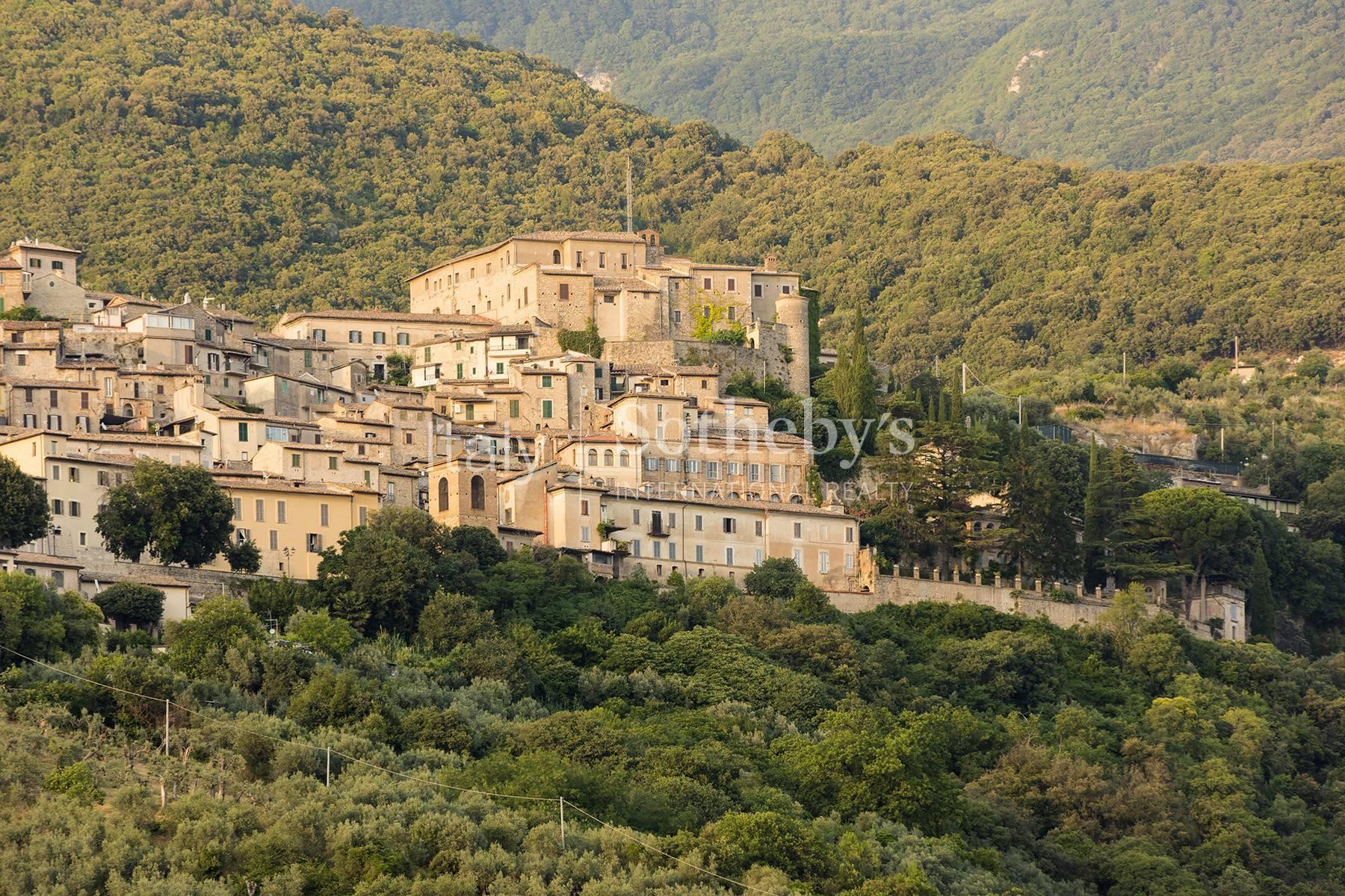 Appartamento con vista nel borgo di Roccantica, in vendita, Roccantica | Sotheby’s Realty Italy - 2