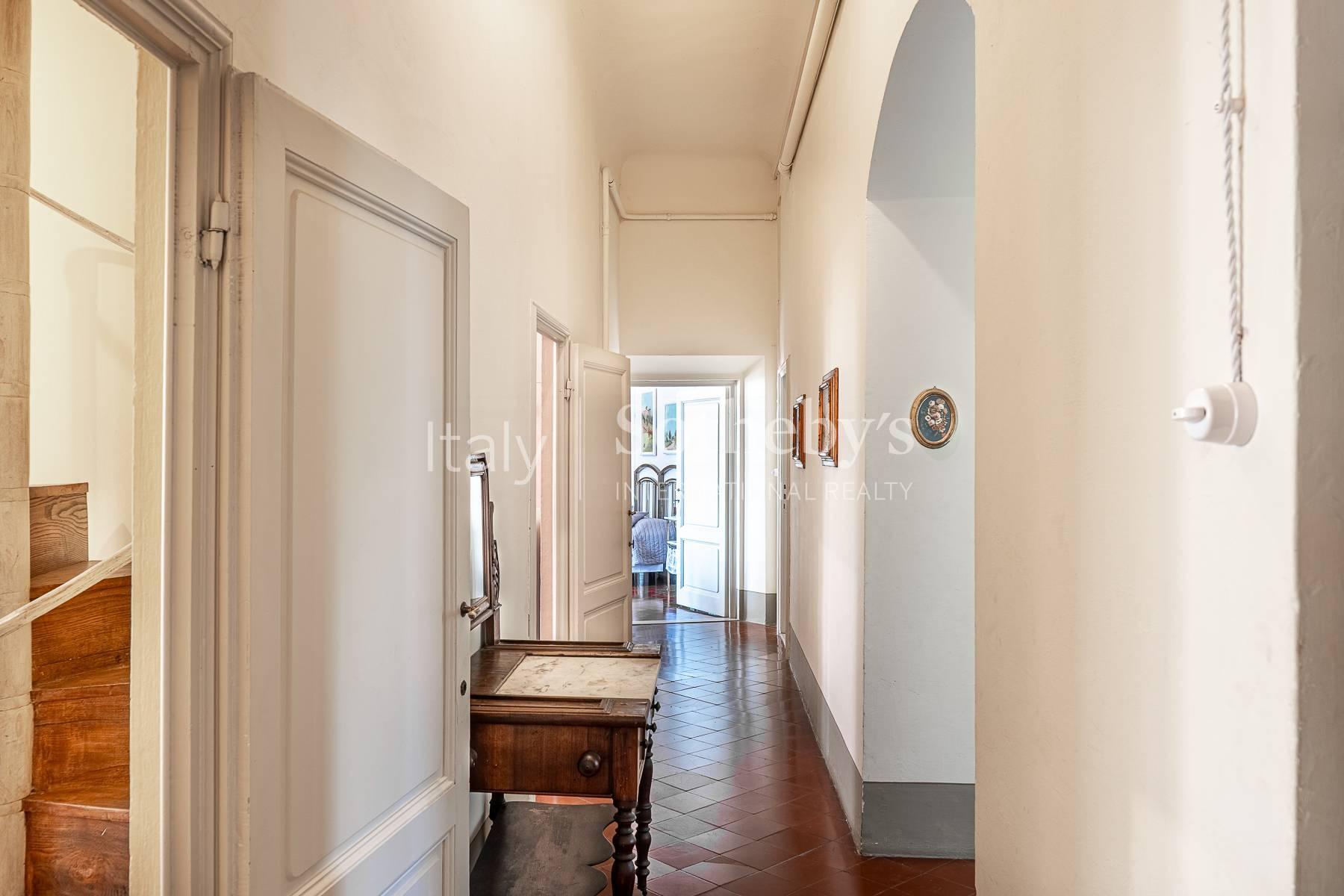 Storica villa maestosa con vista mozzafiato sulla campagna fiorentina, in vendita, Borgo San Lorenzo | Sotheby’s Realty Italy - 13