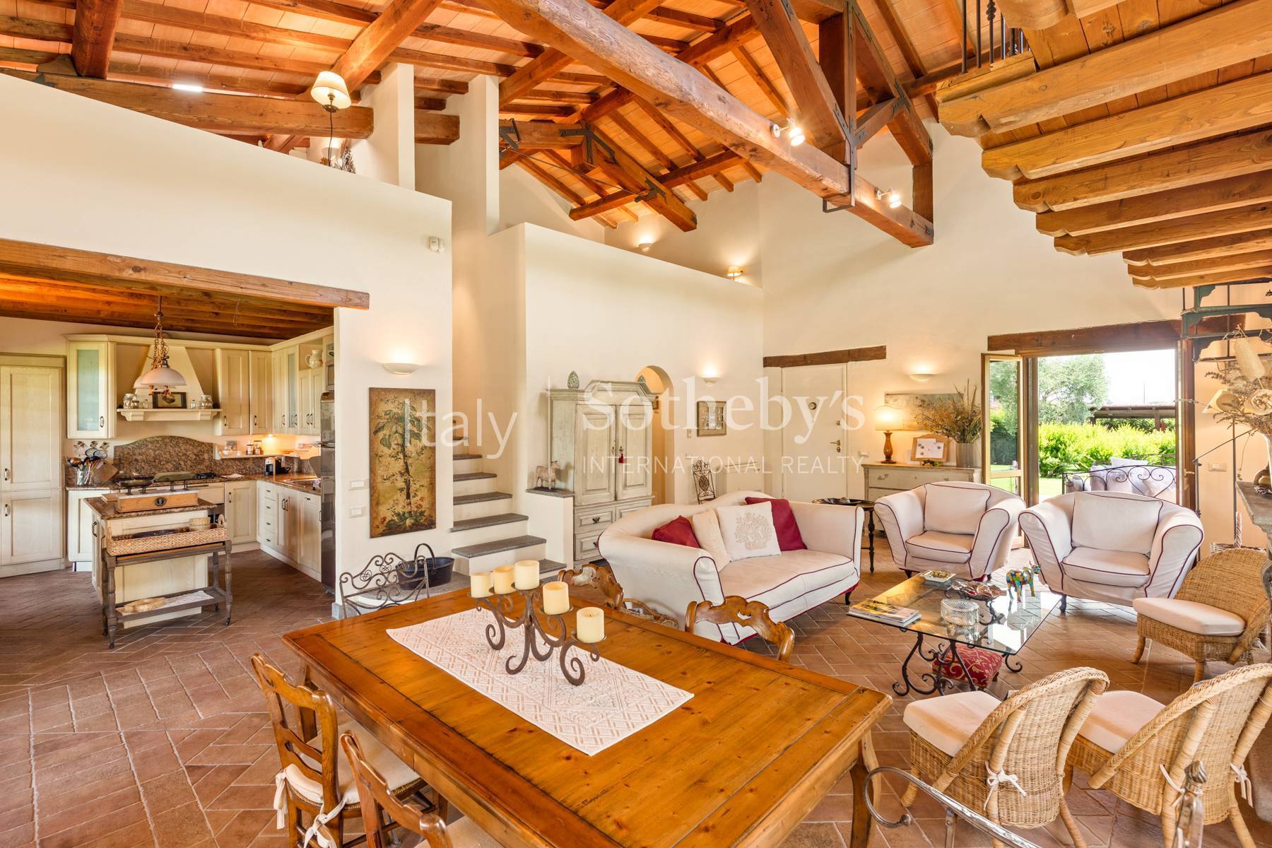 Villa with Stunning Pool and Private Park - 4