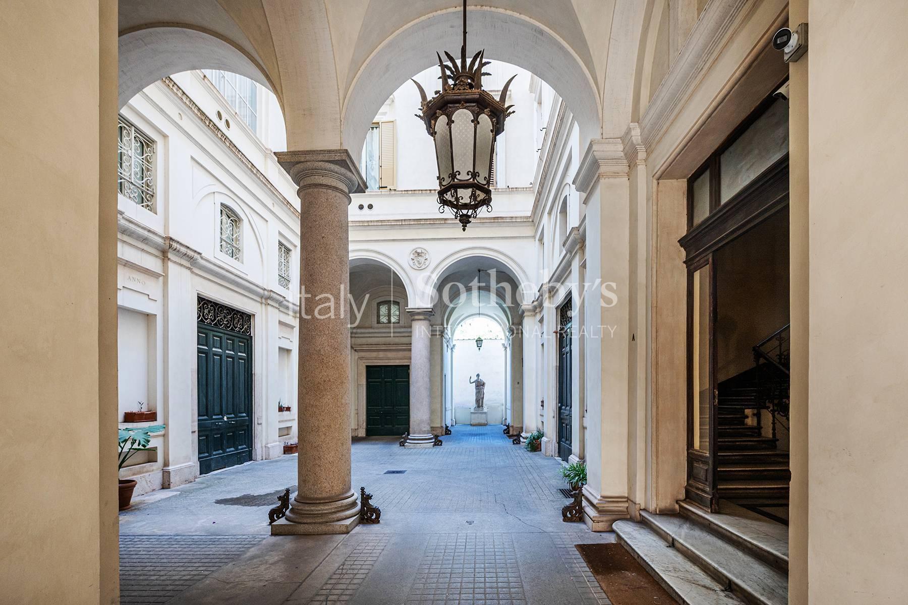 Raffinata residenza d’epoca in Via XX Settembre - 2