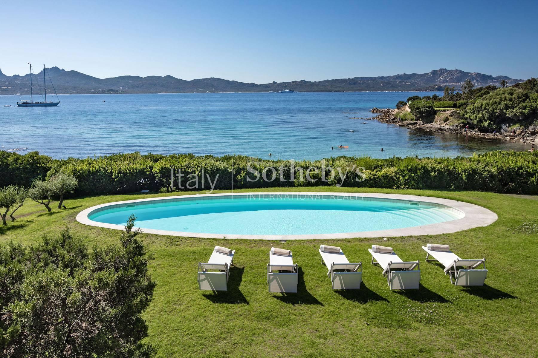 Timeless Waterfront Elegance - 3