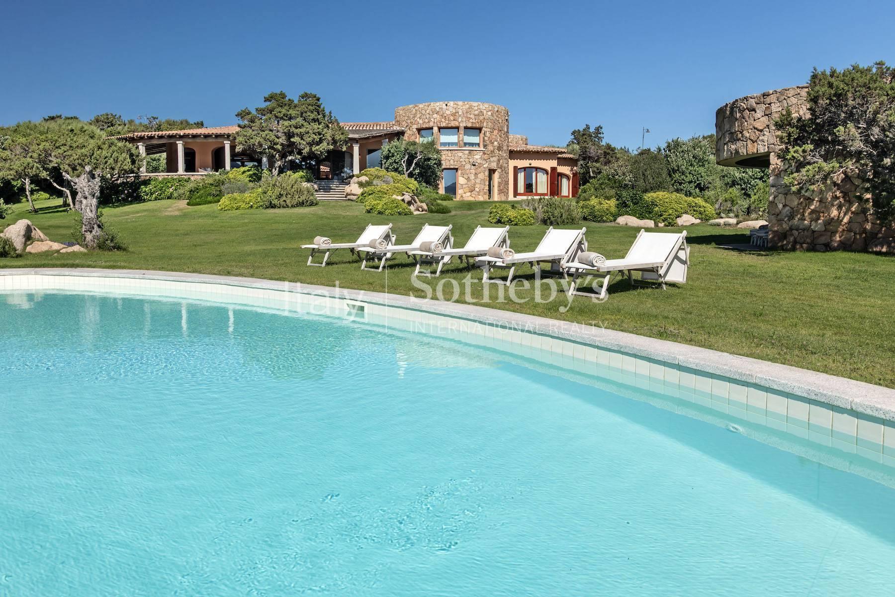 Timeless Waterfront Elegance - 4