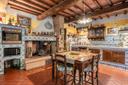 Elegante casa colonica con vista panoramica, in vendita, Capannori | Sotheby’s Realty Italy - 8