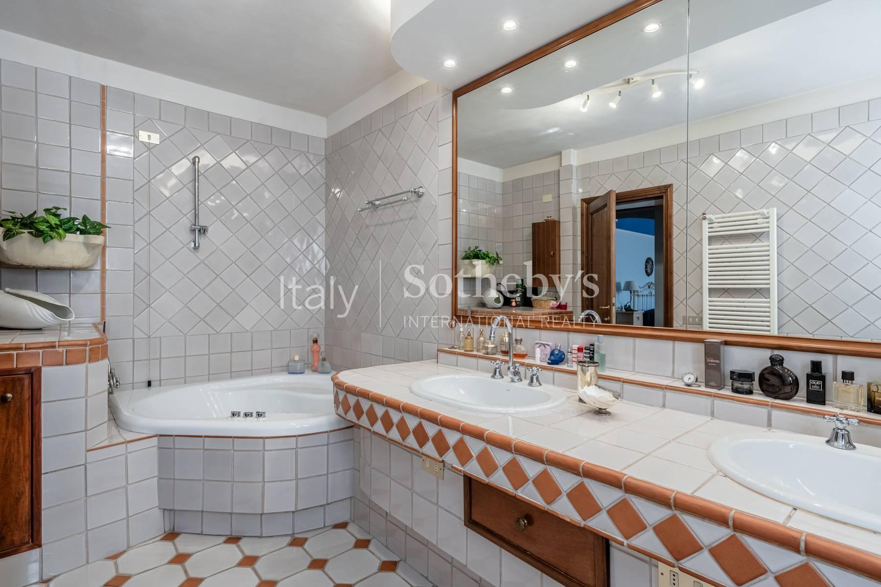 Elegante casa colonica con vista panoramica, in vendita, Capannori | Sotheby’s Realty Italy - 21