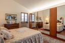 Elegante casa colonica con vista panoramica, in vendita, Capannori | Sotheby’s Realty Italy - 18