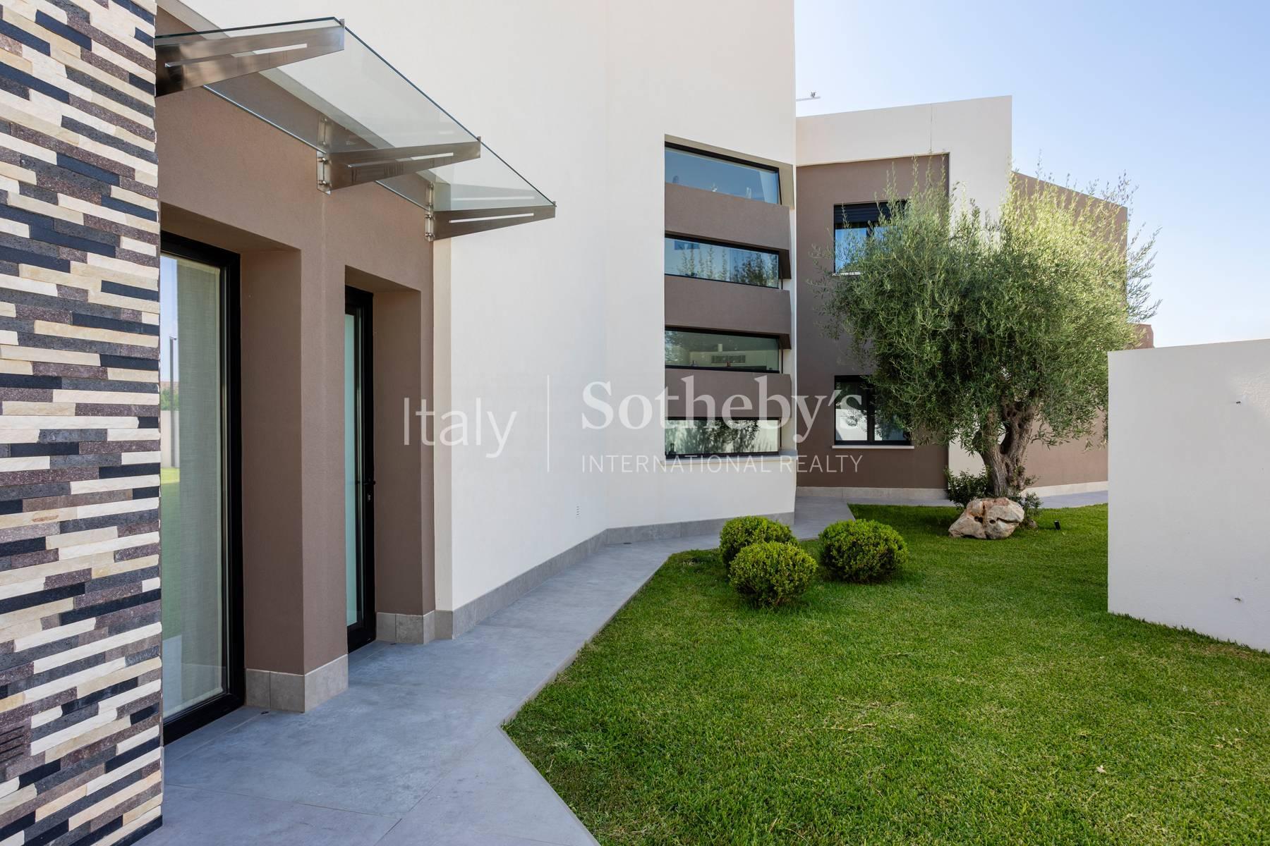 Villa dal design moderno fronte mare - 8
