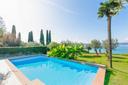 Splendida villa fronte lago con dépendance e piscina, in vendita, Sirmione | Sotheby’s Realty Italy - 3