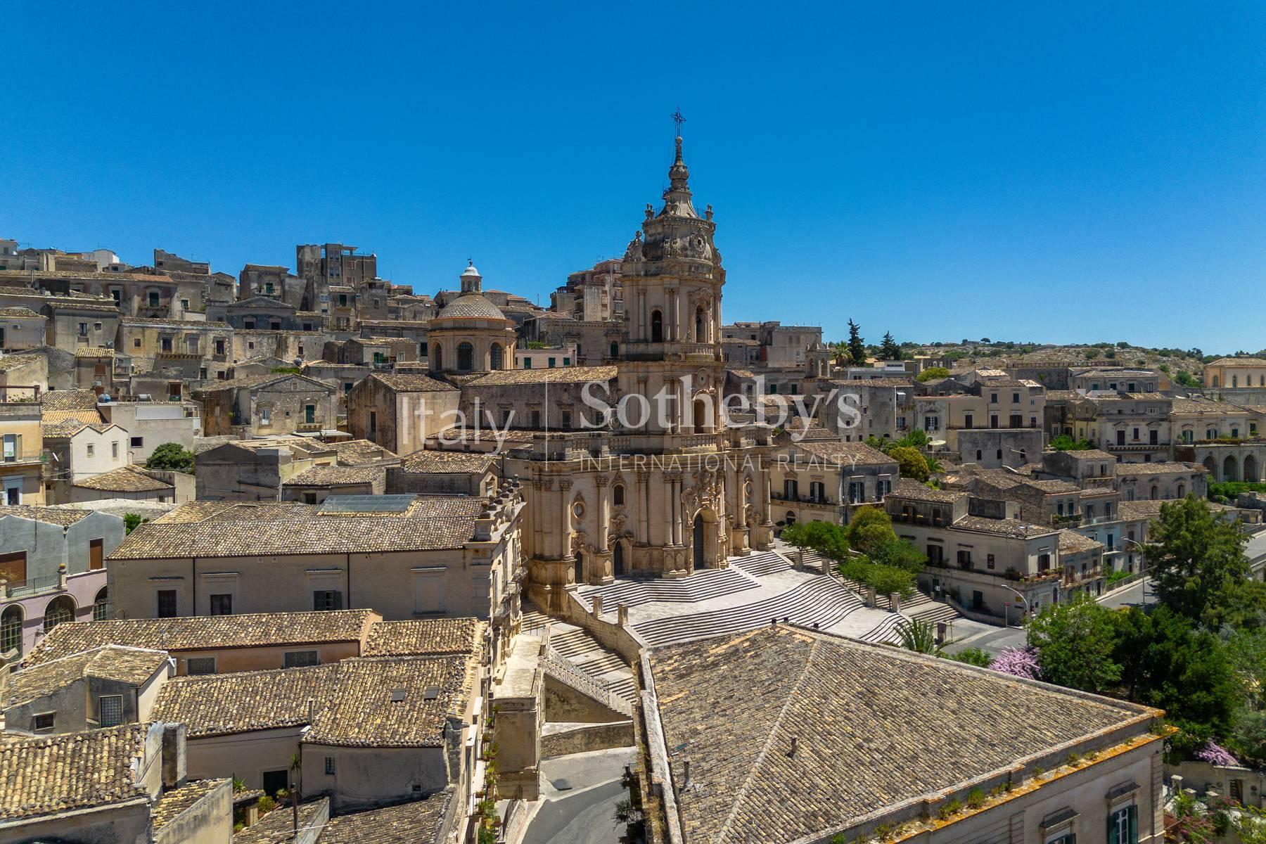 Casa indipendente con piscina nel centro storico di Modica - 2