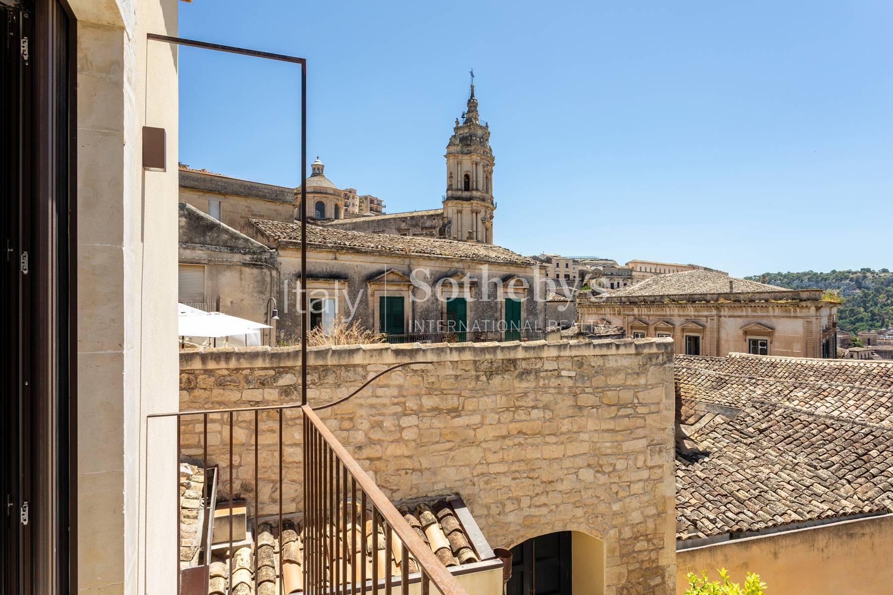 Casa indipendente con piscina nel centro storico di Modica, in vendita, Modica | Sotheby’s Realty Italy - 22