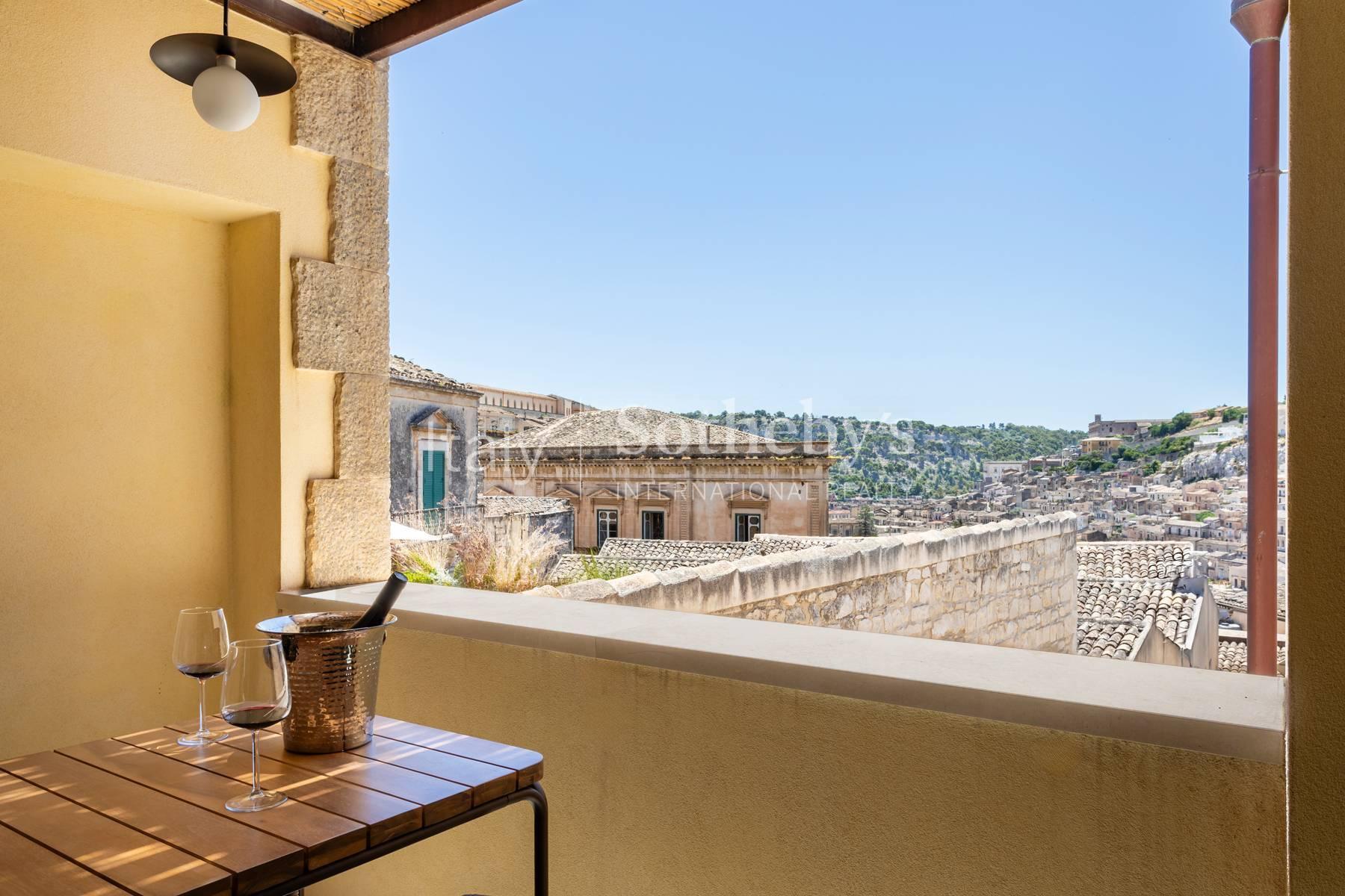 Casa indipendente con piscina nel centro storico di Modica, in vendita, Modica | Sotheby’s Realty Italy - 11