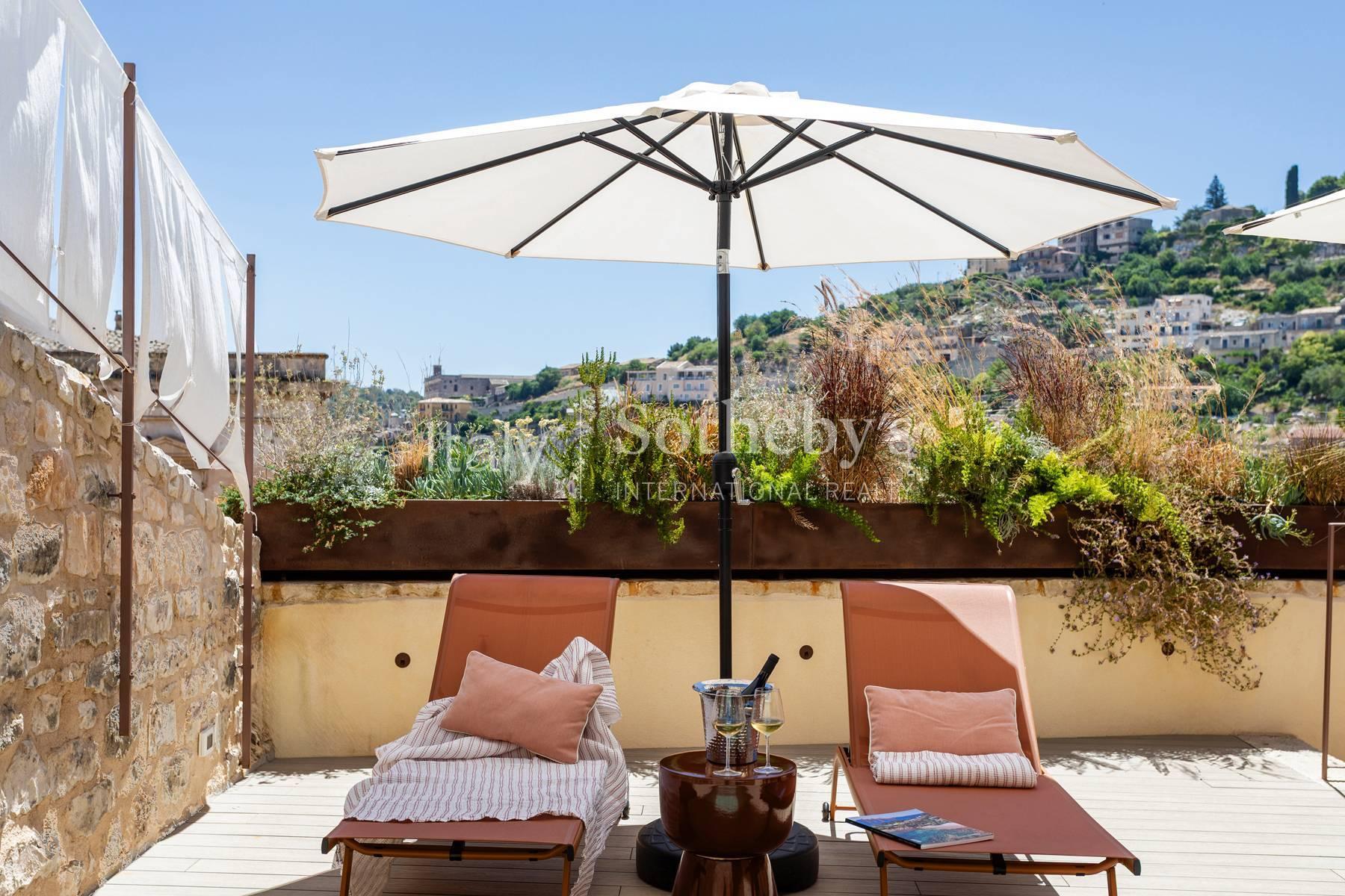 Casa indipendente con piscina nel centro storico di Modica, in vendita, Modica | Sotheby’s Realty Italy - 23