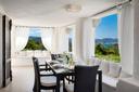 Villa con vista mare e grande giardino a Baja Sardinia, in vendita, Arzachena | Sotheby’s Realty Italy - 1