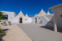 Autentici trulli con terreno panoramico nella Valle d'Itria, in vendita, Ceglie Messapica | Sotheby’s Realty Italy - 27