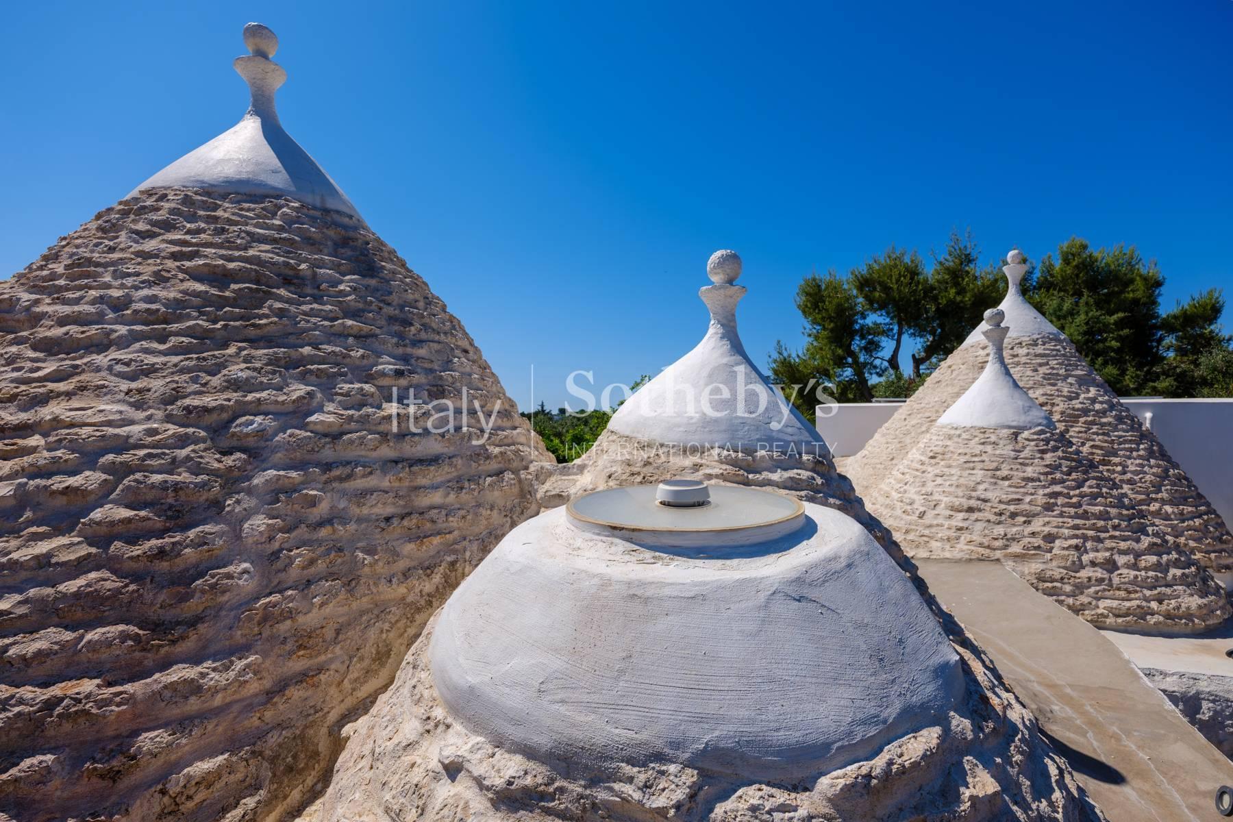 Autentici trulli con terreno panoramico nella Valle d'Itria, in vendita, Ceglie Messapica | Sotheby’s Realty Italy - 24