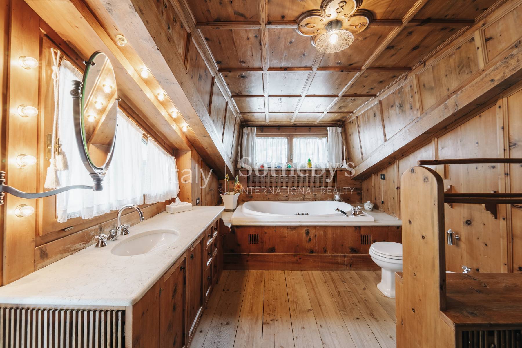 Esclusiva proprietà con vista spettacolare nel cuore di Cortina, in vendita, Cortina d'Ampezzo | Sotheby’s Realty Italy - 16
