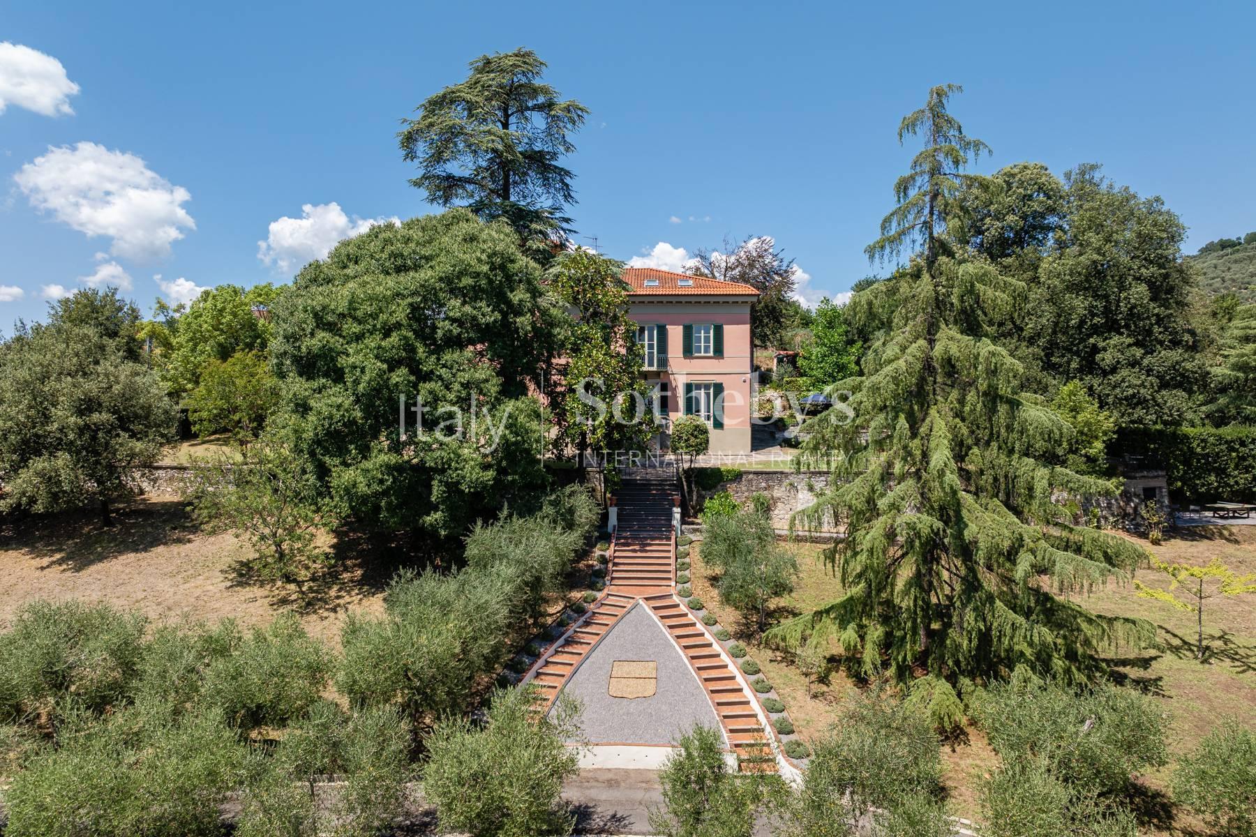 Elegante villa liberty tra le colline di Lucca - 4