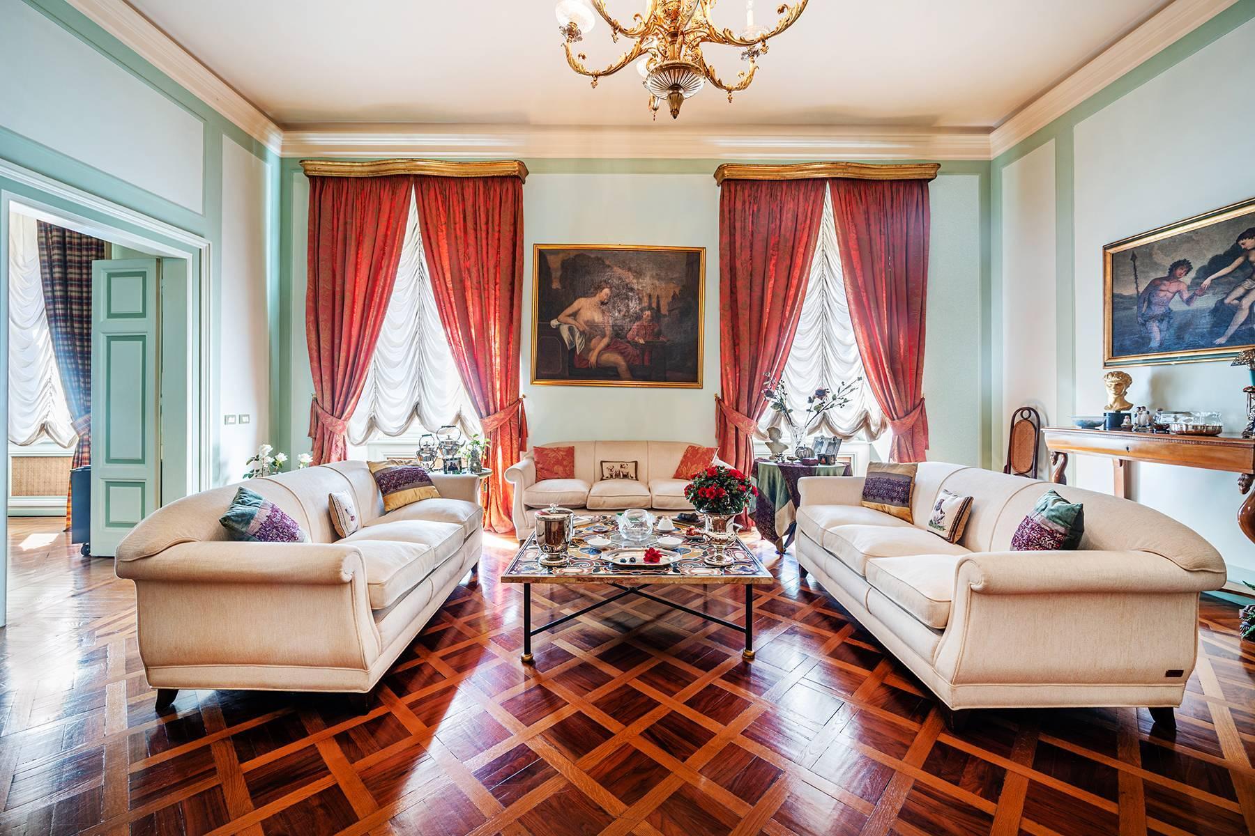 Raffinata residenza d’epoca in Via XX Settembre - 1