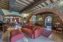 Incantevole azienda vitivinicola nella campagna aretina, in vendita, Arezzo | Sotheby’s Realty Italy - 7