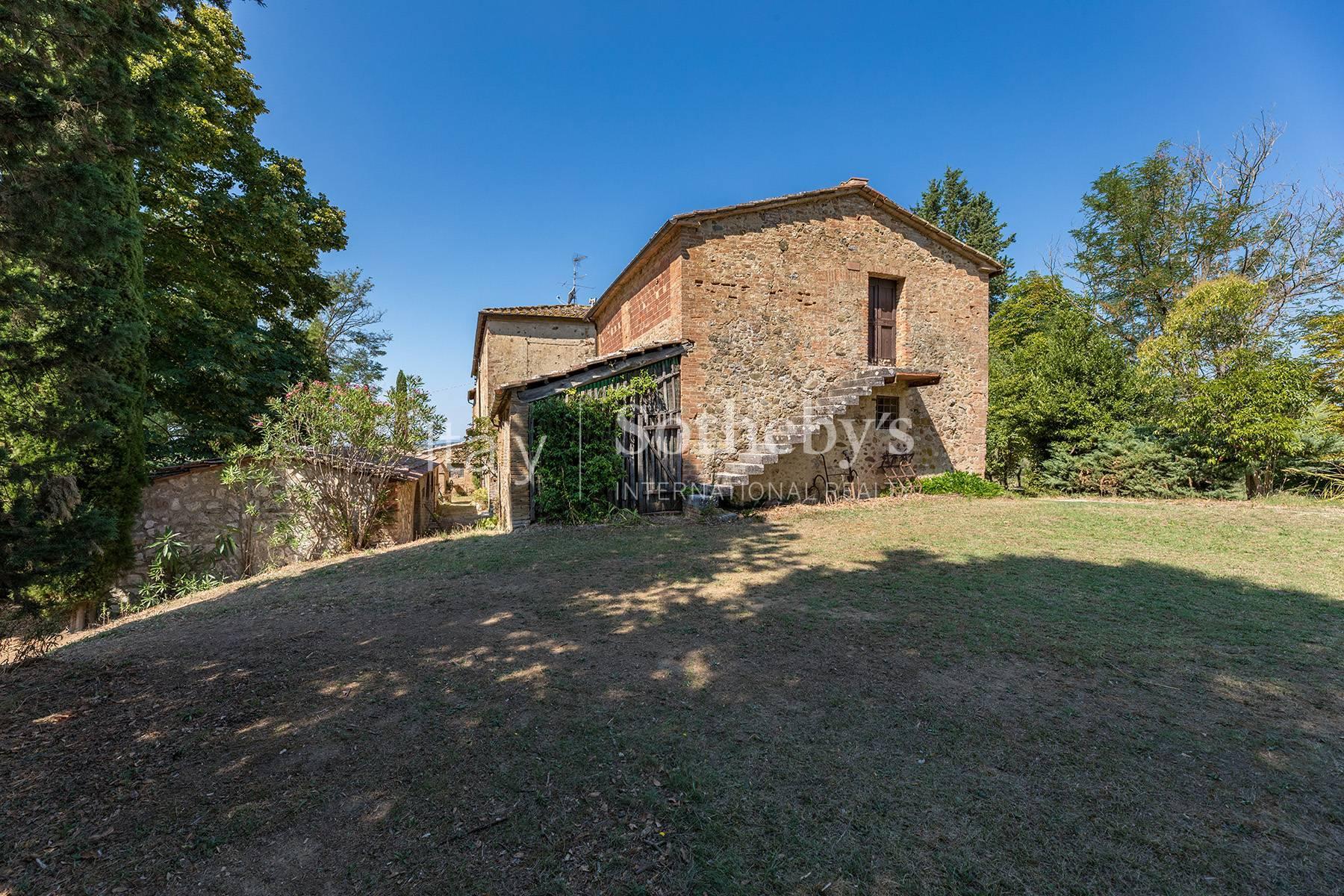 Storico borgo con vigna da restaurare nel Chianti classico - 5