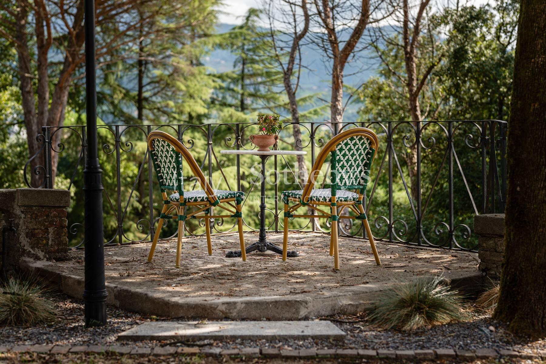 Elegante villa liberty tra le colline di Lucca - 6